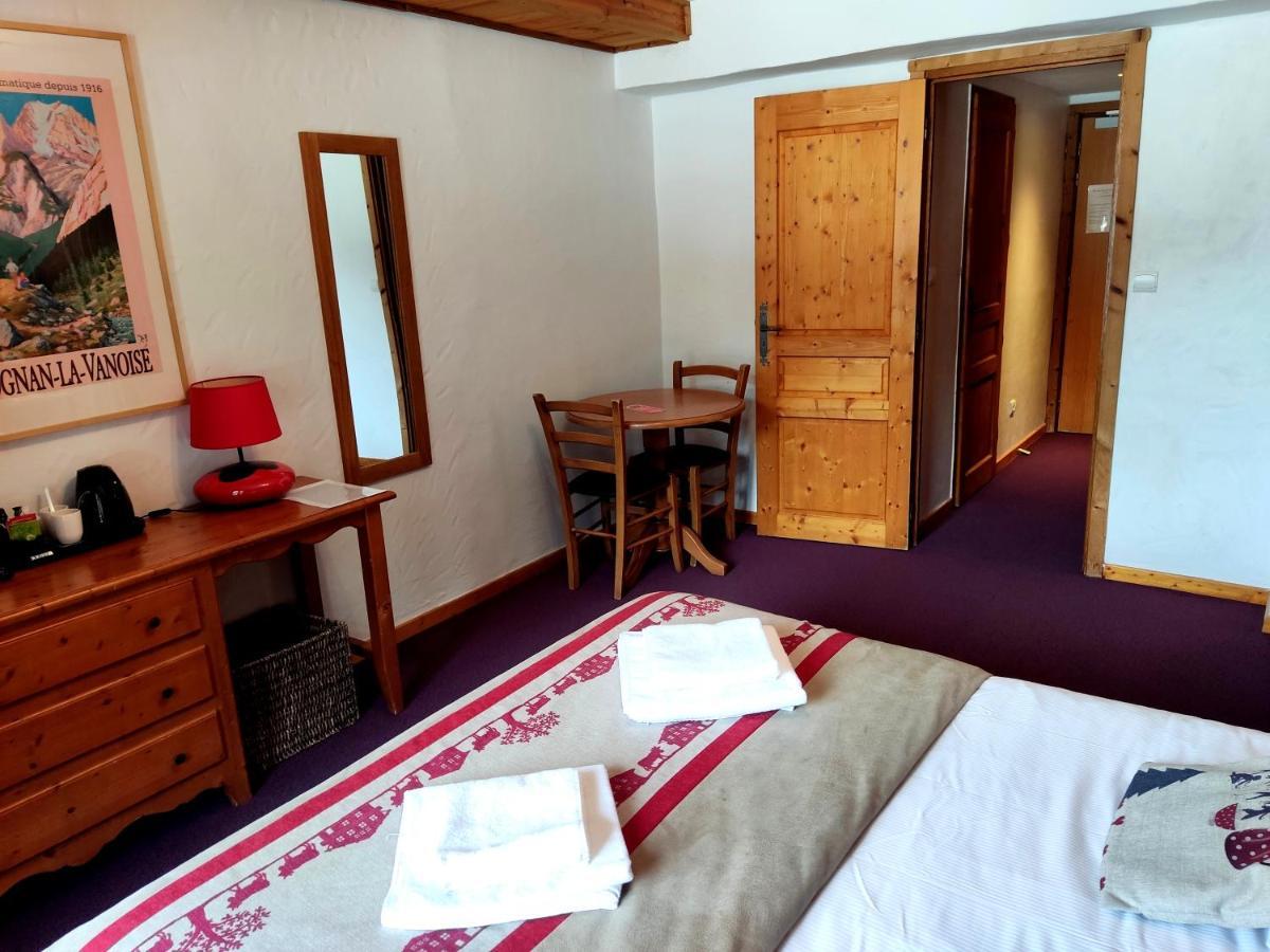 Epicea Lodge Hotel Et Camping برالونيان-لا-فانواز المظهر الخارجي الصورة