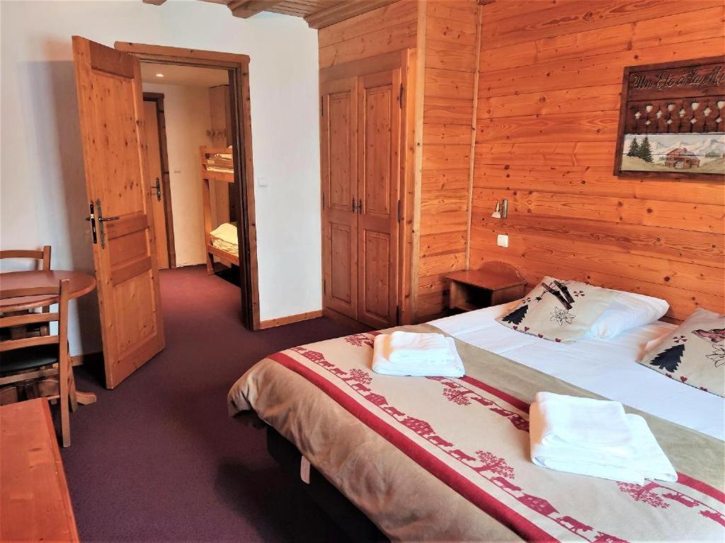 Epicea Lodge Hotel Et Camping برالونيان-لا-فانواز المظهر الخارجي الصورة
